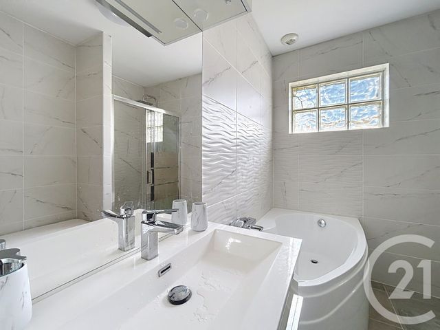 Appartement Chambre à louer - 1 pièce - 15,50 m2 - Rochefort - 17 - POITOU-CHARENTES