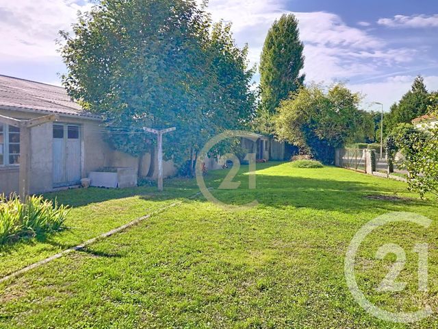 Maison à vendre - 6 pièces - 190 m2 - Trizay - 17 - POITOU-CHARENTES