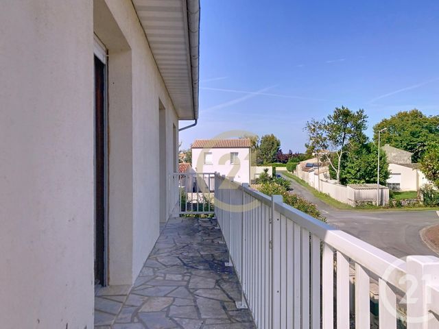 Maison à vendre - 6 pièces - 190 m2 - Trizay - 17 - POITOU-CHARENTES