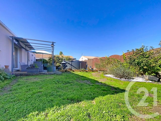 Maison à vendre - 5 pièces - 104 m2 - Lussant - 17 - POITOU-CHARENTES