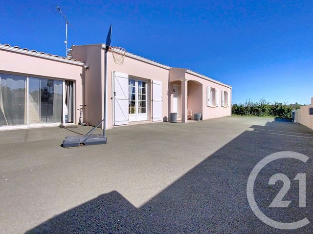 Maison à vendre - 5 pièces - 104 m2 - Lussant - 17 - POITOU-CHARENTES