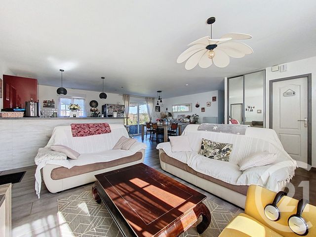 Maison à vendre - 5 pièces - 104 m2 - Lussant - 17 - POITOU-CHARENTES