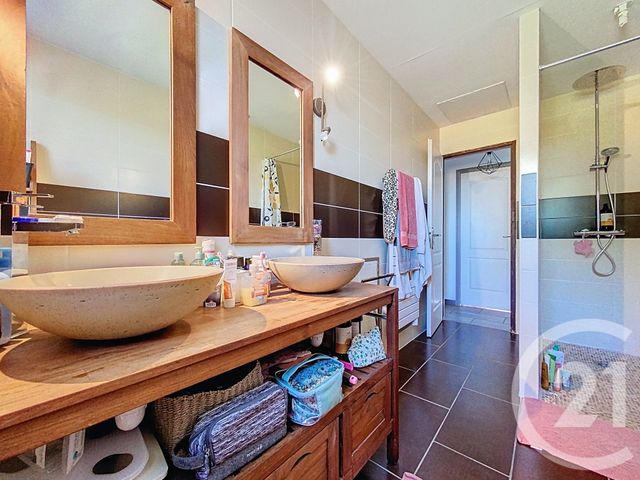 Maison à vendre - 5 pièces - 104 m2 - Lussant - 17 - POITOU-CHARENTES