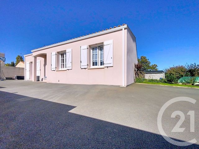 Maison à vendre - 5 pièces - 104 m2 - Lussant - 17 - POITOU-CHARENTES