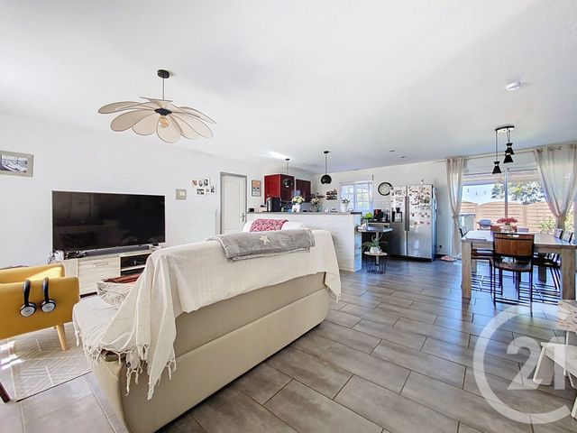 Maison à vendre - 5 pièces - 104 m2 - Lussant - 17 - POITOU-CHARENTES