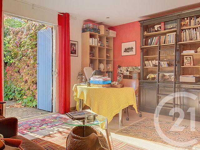 Maison à vendre - 5 pièces - 150 m2 - Rochefort - 17 - POITOU-CHARENTES