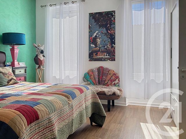 Maison à vendre - 5 pièces - 150 m2 - Rochefort - 17 - POITOU-CHARENTES