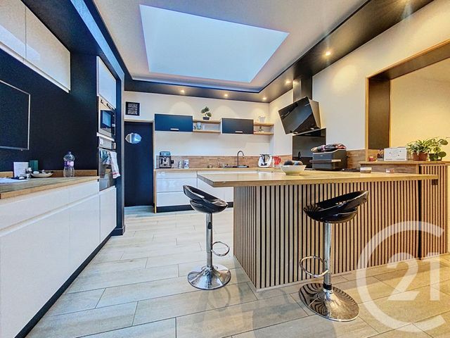 Maison &agrave; vendre - 8 pi&egrave;ces - 194 m2 - Tonnay Charente - 17 - POITOU-CHARENTES