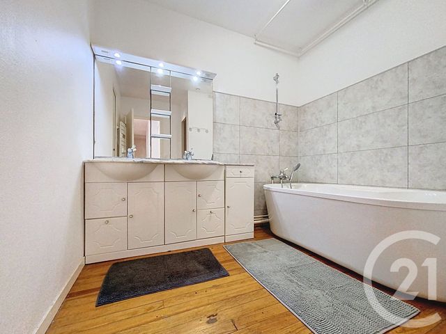 Appartement F4 à vendre - 4 pièces - 114,45 m2 - Rochefort - 17 - POITOU-CHARENTES