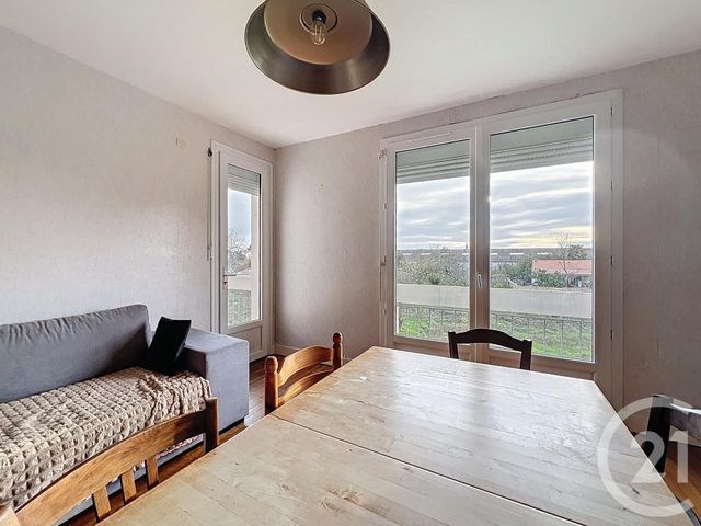 Appartement &agrave; vendre - 4 pi&egrave;ces - 65,96 m2 - Rochefort - 17 - POITOU-CHARENTES