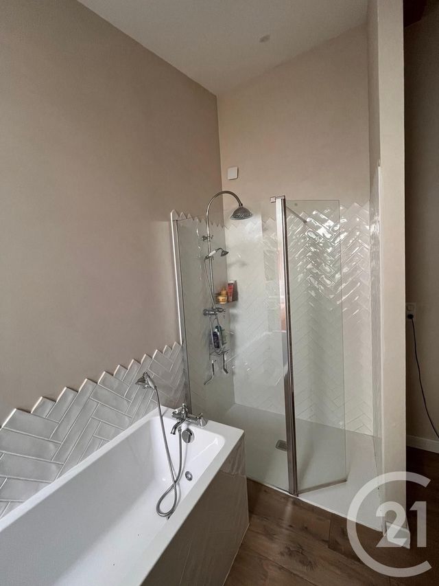 Maison à vendre - 6 pièces - 200 m2 - Breuil Magne - 17 - POITOU-CHARENTES