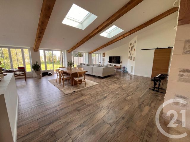 Maison à vendre - 6 pièces - 200 m2 - Breuil Magne - 17 - POITOU-CHARENTES