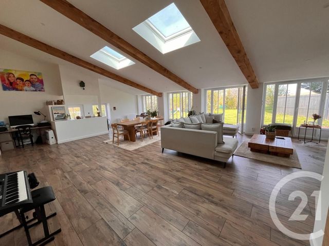 Maison à vendre - 6 pièces - 200 m2 - Breuil Magne - 17 - POITOU-CHARENTES