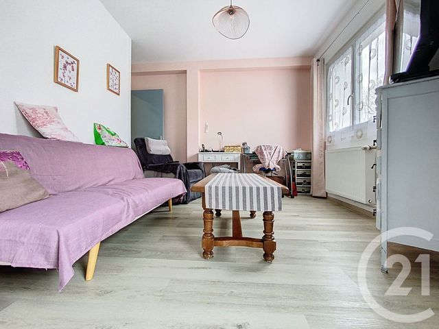 Appartement F3 &agrave; vendre - 4 pi&egrave;ces - 68,32 m2 - Rochefort - 17 - POITOU-CHARENTES