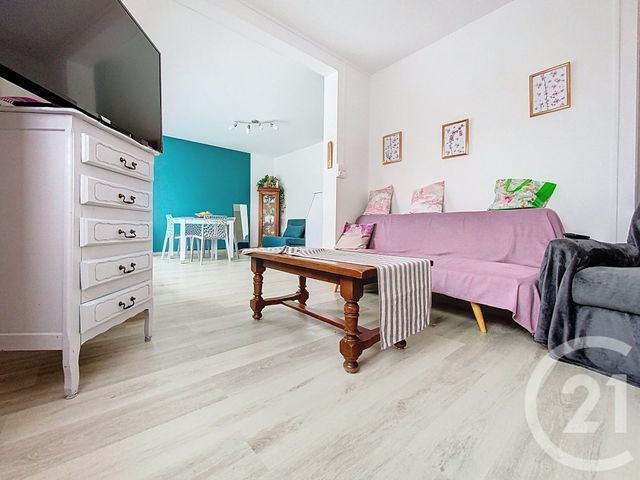 Appartement F3 &agrave; vendre - 4 pi&egrave;ces - 68,32 m2 - Rochefort - 17 - POITOU-CHARENTES