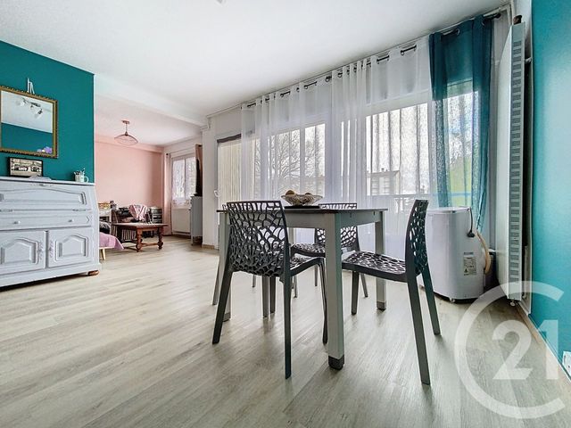 Appartement F3 &agrave; vendre - 4 pi&egrave;ces - 68,32 m2 - Rochefort - 17 - POITOU-CHARENTES