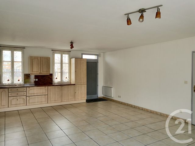 Maison &agrave; louer - 3 pi&egrave;ces - 72,37 m2 - Rochefort - 17 - POITOU-CHARENTES
