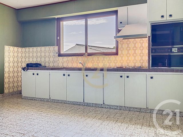 Maison &agrave; vendre - 6 pi&egrave;ces - 190 m2 - Trizay - 17 - POITOU-CHARENTES