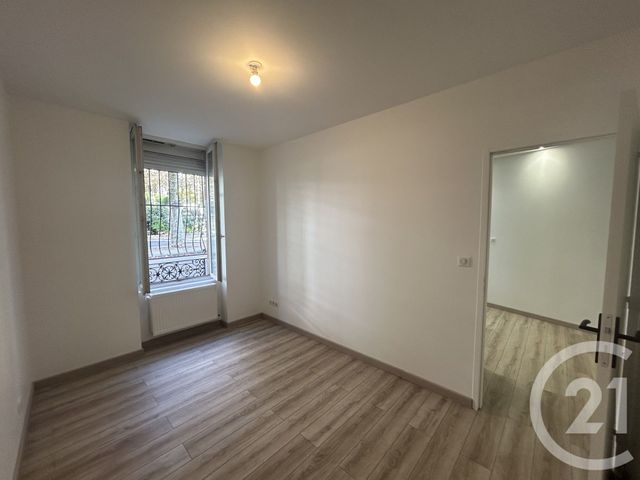 Appartement T3 &agrave; louer - 3 pi&egrave;ces - 54 m2 - St Etienne - 42 - RHONE-ALPES