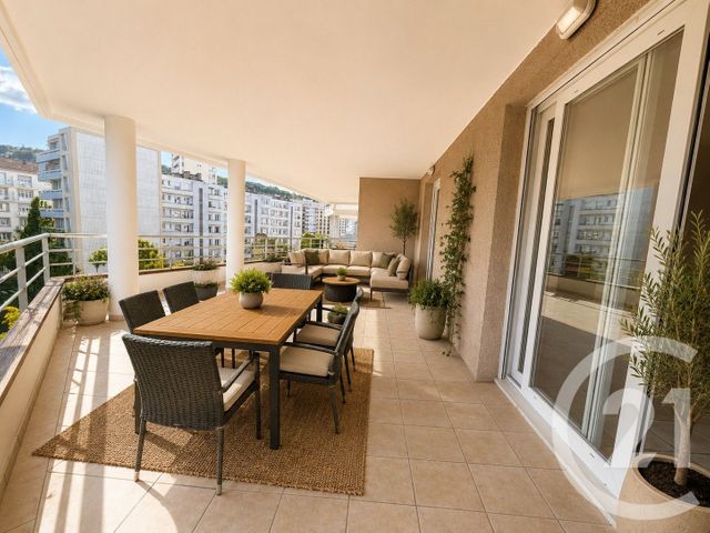 Appartement F4 &agrave; vendre - 5 pi&egrave;ces - 100 m2 - St Etienne - 42 - RHONE-ALPES