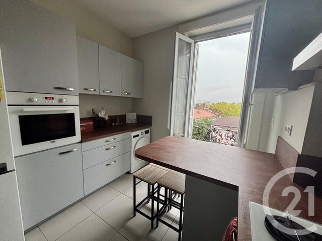 Appartement F5 à vendre - 5 pièces - 83 m2 - St Etienne - 42 - RHONE-ALPES
