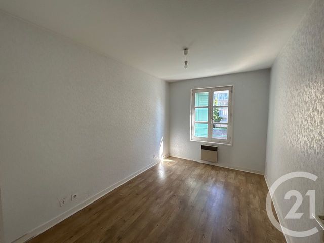 Appartement T3 à louer - 3 pièces - 65 m2 - Montbrison - 42 - RHONE-ALPES