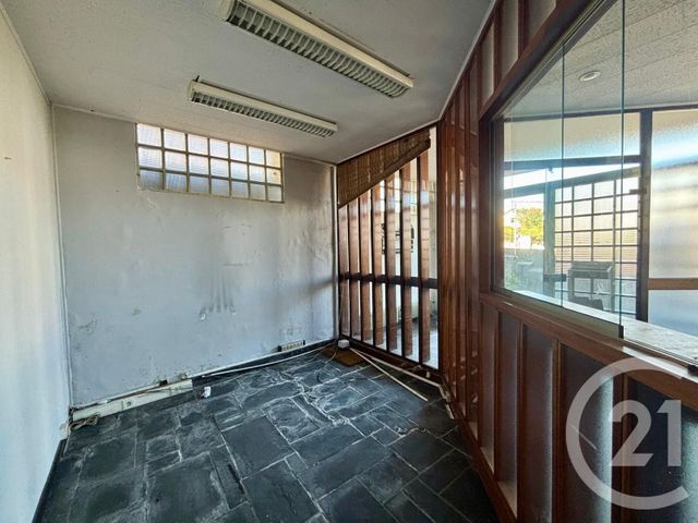 Murs à vendre à vendre - 375.0 m2 - 42 - Loire