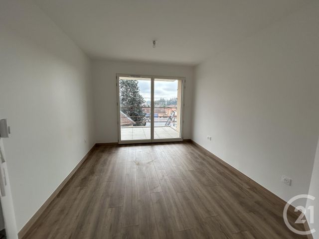 Appartement T3 à louer - 4 pièces - 89,45 m2 - Montrond Les Bains - 42 - RHONE-ALPES