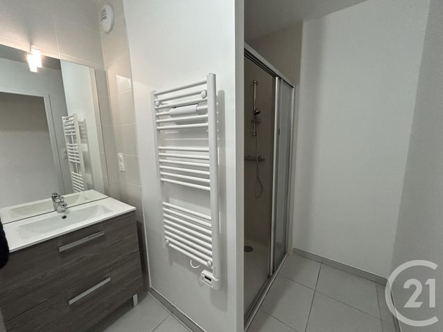 Appartement T3 à louer - 4 pièces - 89,45 m2 - Montrond Les Bains - 42 - RHONE-ALPES