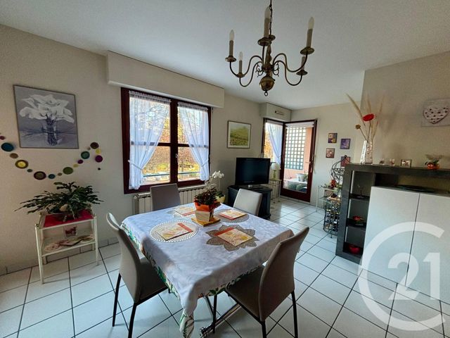 Appartement F3 à vendre - 3 pièces - 69 m2 - Andrezieux Boutheon - 42 - RHONE-ALPES