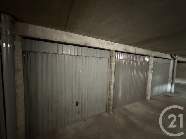 Parking à louer - 15 m2 - St Etienne - 42 - RHONE-ALPES