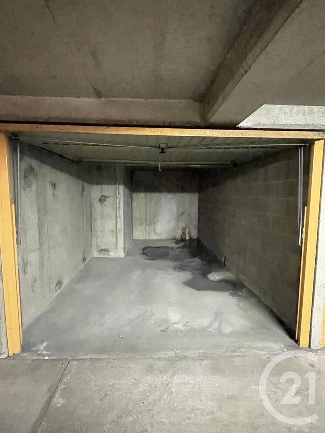 Parking à louer - 9 m2 - St Etienne - 42 - RHONE-ALPES