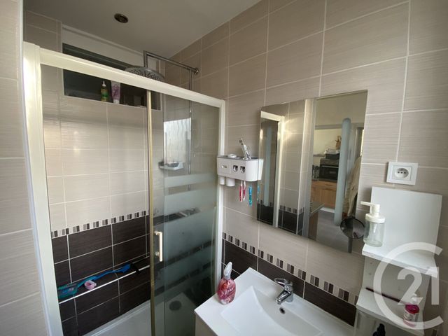 Appartement T3 &agrave; vendre - 3 pi&egrave;ces - 64 m2 - St Etienne - 42 - RHONE-ALPES