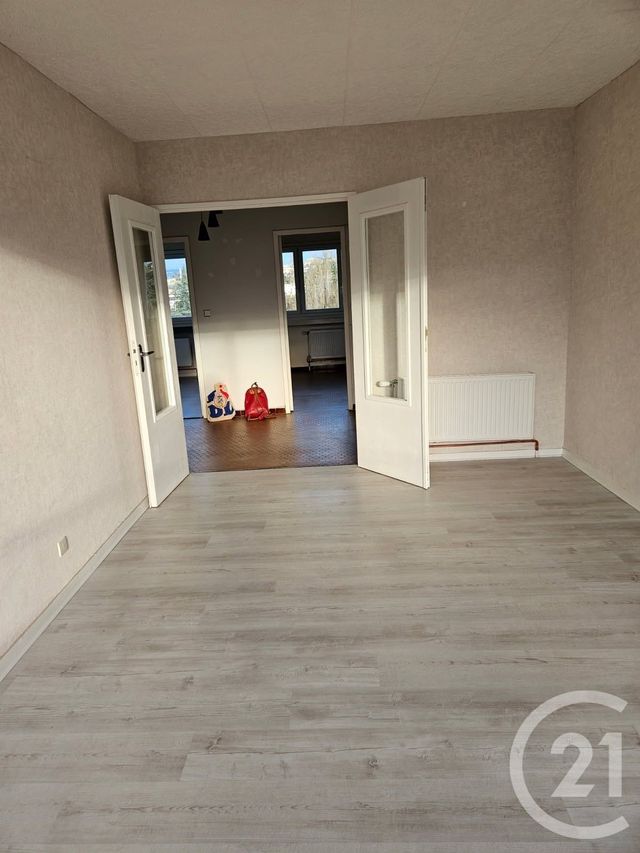 Appartement F3 à louer - 3 pièces - 65 m2 - Villars - 42 - RHONE-ALPES