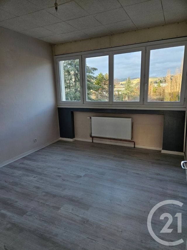 Appartement F3 à louer - 3 pièces - 65 m2 - Villars - 42 - RHONE-ALPES