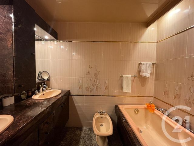 Appartement F4 &agrave; vendre - 3 pi&egrave;ces - 88,18 m2 - St Etienne - 42 - RHONE-ALPES