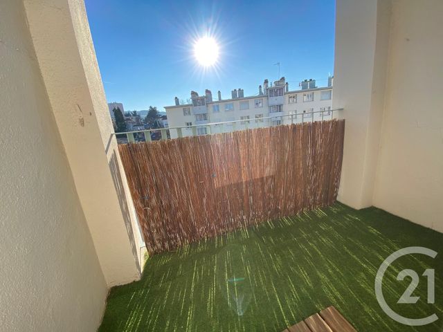 Appartement T4 &agrave; louer - 4 pi&egrave;ces - 67,05 m2 - St Etienne - 42 - RHONE-ALPES