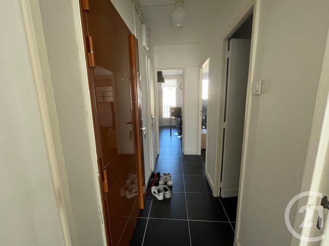 Appartement T4 &agrave; louer - 4 pi&egrave;ces - 67,05 m2 - St Etienne - 42 - RHONE-ALPES