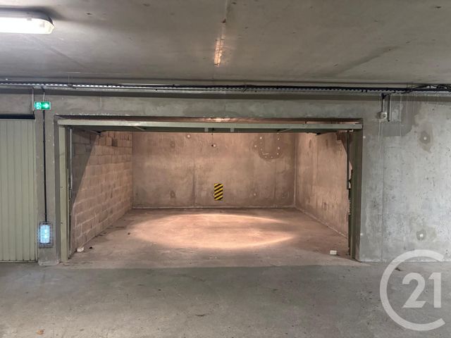 Parking &agrave; vendre - 25 m2 - St Etienne - 42 - RHONE-ALPES