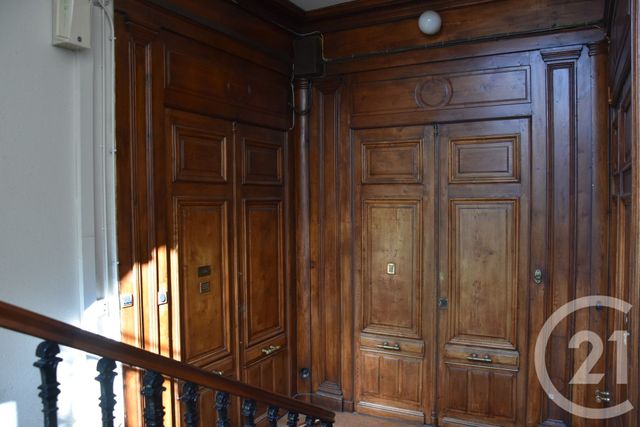 Appartement F3 &agrave; vendre - 2 pi&egrave;ces - 70 m2 - St Etienne - 42 - RHONE-ALPES