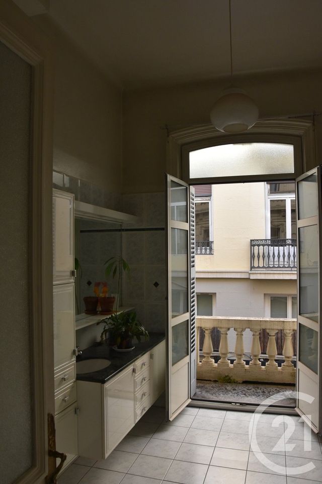 Appartement F3 &agrave; vendre - 2 pi&egrave;ces - 70 m2 - St Etienne - 42 - RHONE-ALPES