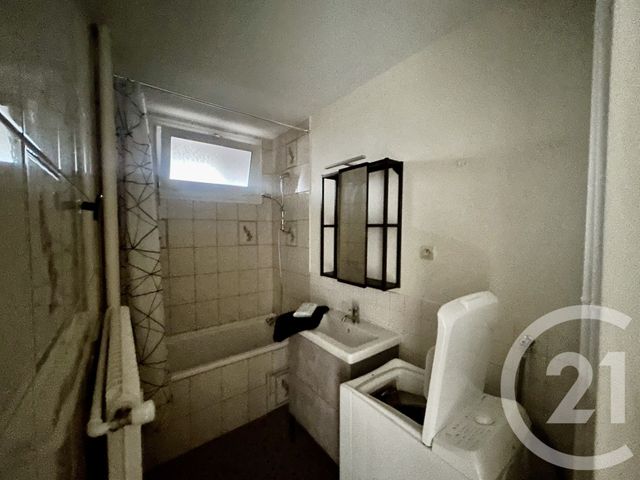 Appartement F2 &agrave; louer - 2 pi&egrave;ces - 52 m2 - St Etienne - 42 - RHONE-ALPES