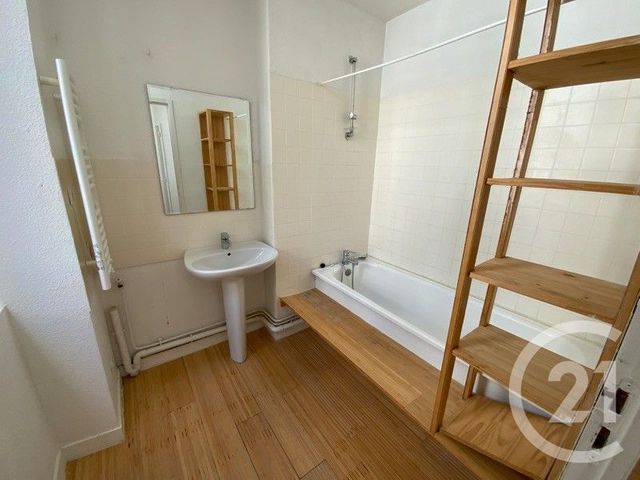 Appartement F2 &agrave; louer - 2 pi&egrave;ces - 41 m2 - St Etienne - 42 - RHONE-ALPES