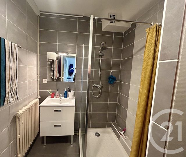 Appartement T2 &agrave; louer - 2 pi&egrave;ces - 69,74 m2 - St Etienne - 42 - RHONE-ALPES