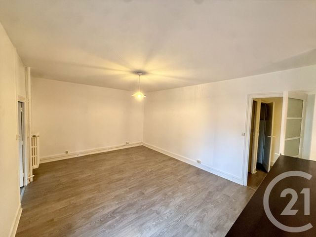 Appartement T2 &agrave; louer - 2 pi&egrave;ces - 69,74 m2 - St Etienne - 42 - RHONE-ALPES