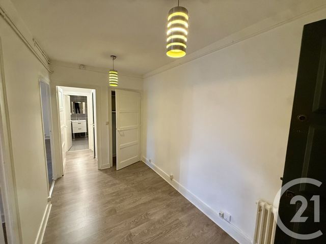Appartement T2 &agrave; louer - 2 pi&egrave;ces - 69,74 m2 - St Etienne - 42 - RHONE-ALPES