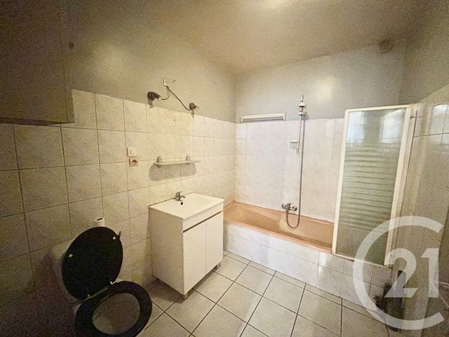 Appartement T3 &agrave; vendre - 3 pi&egrave;ces - 63 m2 - St Just St Rambert - 42 - RHONE-ALPES