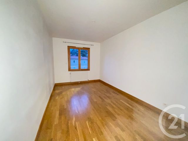 Appartement F3 &agrave; louer - 3 pi&egrave;ces - 79,70 m2 - Andrezieux Boutheon - 42 - RHONE-ALPES