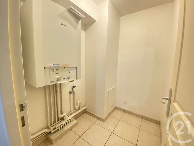 Appartement F3 &agrave; louer - 3 pi&egrave;ces - 79,70 m2 - Andrezieux Boutheon - 42 - RHONE-ALPES