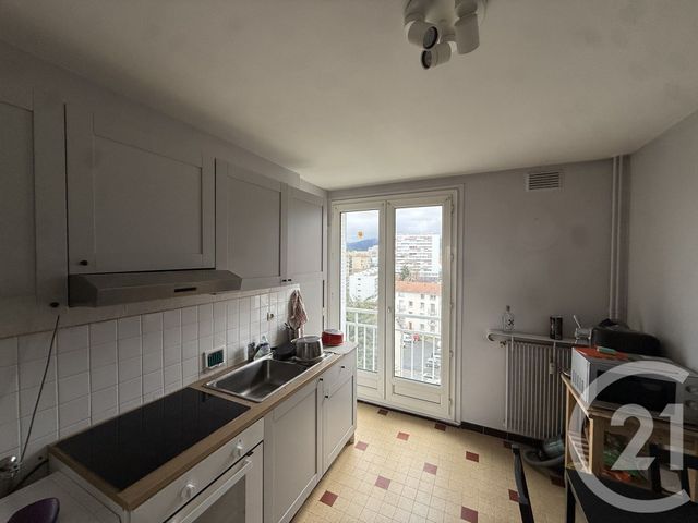 Appartement F3 &agrave; louer - 3 pi&egrave;ces - 67,95 m2 - St Etienne - 42 - RHONE-ALPES